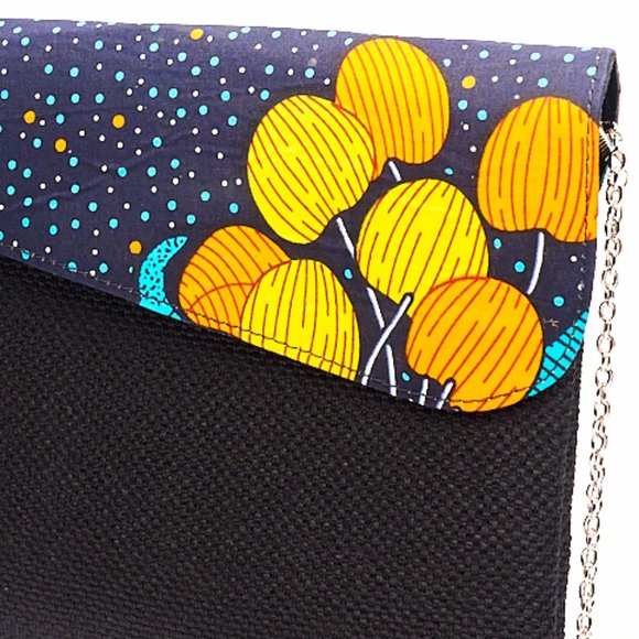 AyoMi Signature Clutch - Picture 3 of 5